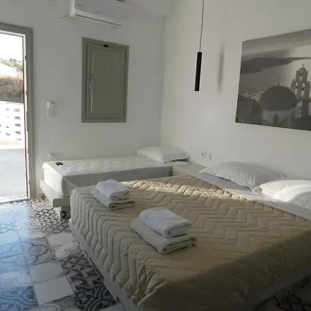 V Angelo Apartment Perissa (Santorini)